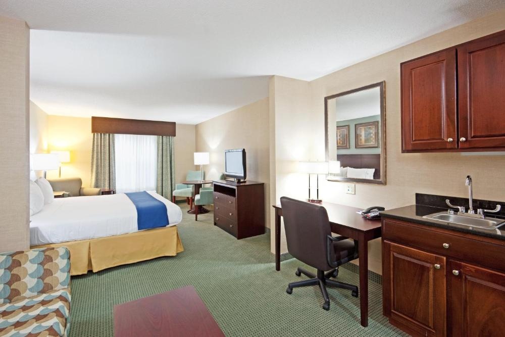 Holiday Inn Express and Suites Meriden by IHG Image 5